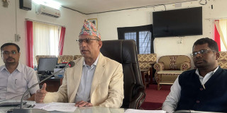 पक्राउसँगै पूर्वमन्त्री लीलाबल्लभ अधिकारी सांसदबाट निलम्बित, संसद सचिवालयले सूचना टाँस्दै