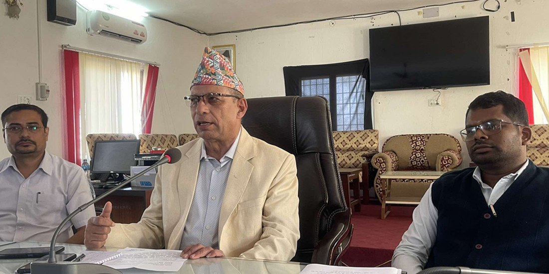 पक्राउसँगै पूर्वमन्त्री लीलाबल्लभ अधिकारी सांसदबाट निलम्बित, संसद सचिवालयले सूचना टाँस्दै