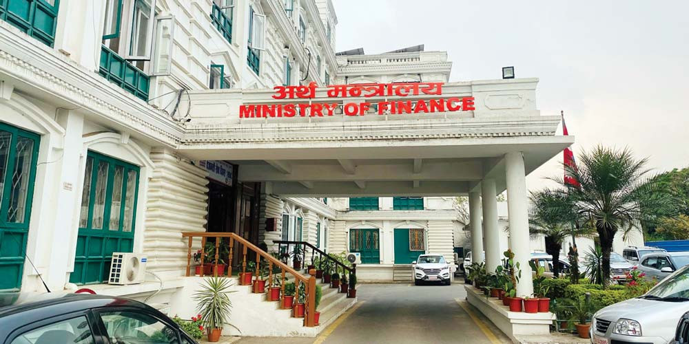 चालु आर्थिक वर्षको अवधिमा सात खर्ब रेमिट्यान्स नेपाल भित्रियो