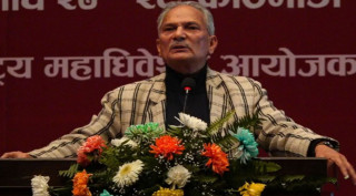 बाबुरामको  कटाक्ष : तीनवटा टाउका मिलेर ३० वर्षसम्म देशलाई ठगेर खाए