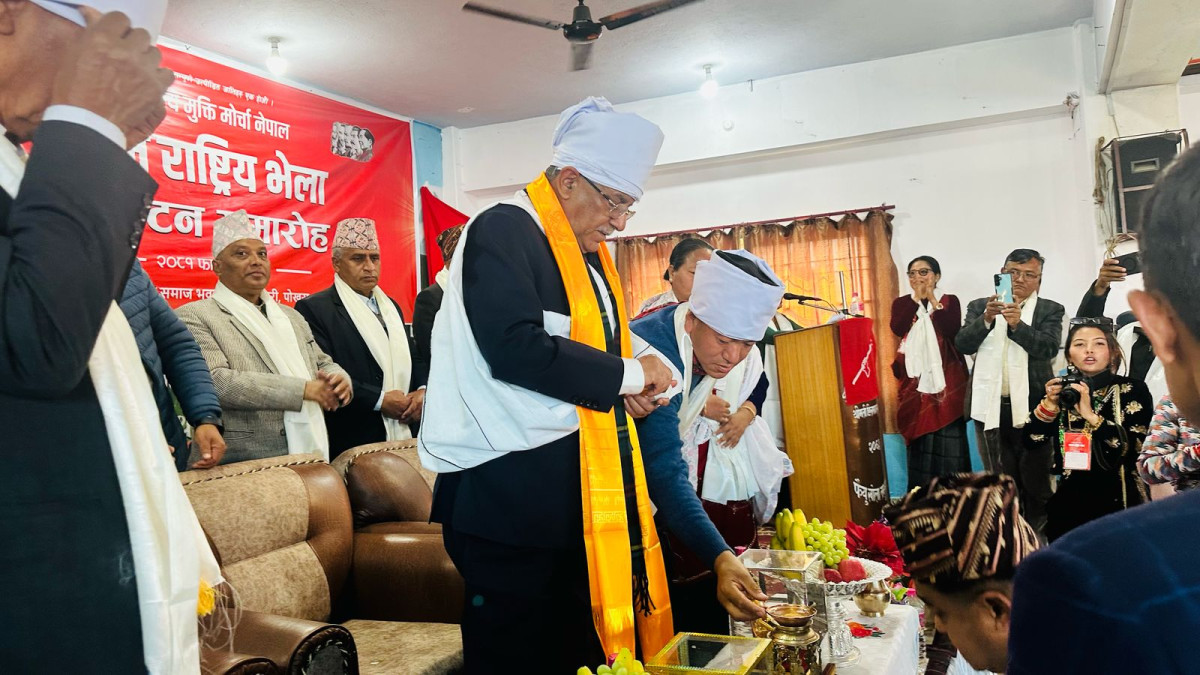 एमाले सामान्तवादको प्रतिनिधिः माओवादी महासचिव  गुरूङ