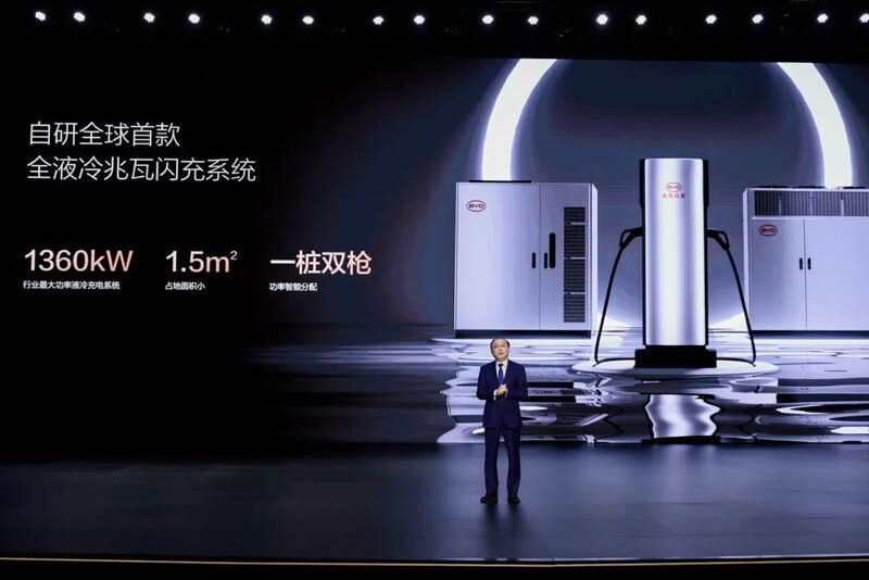 अब इलेक्ट्रिक कार ५ देखि ८ मिनेटमै फुल चार्ज हुने