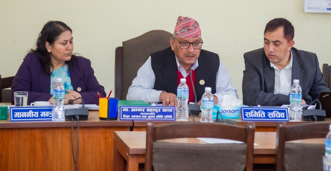 १० प्रतिशत अनिवार्य छात्रवृत्ति दिन निजी तथा संस्थागत विद्यालयलाई मन्त्री भट्टराईको निर्देशन