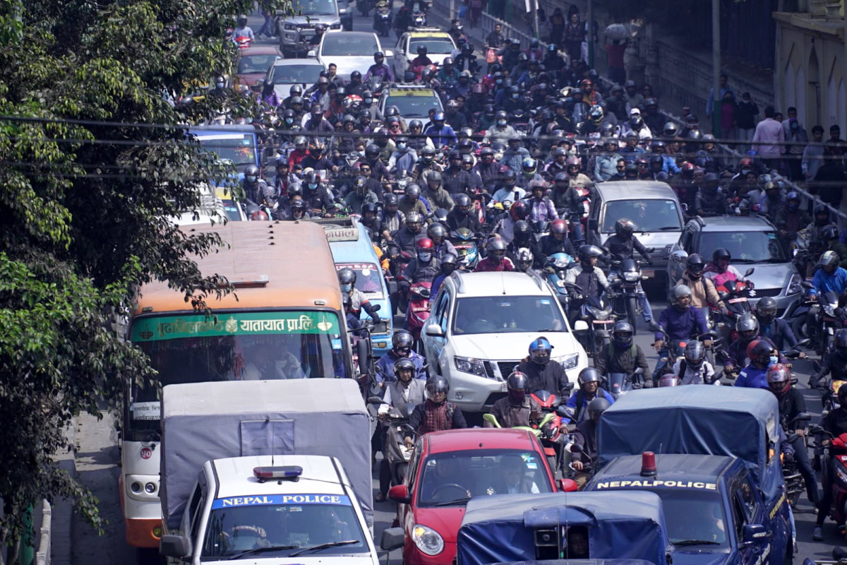 काठमाडौंमा कहाँ-कहाँ छ ट्राफिक जाम? सवारी चालकलाई वैकल्पिक मार्ग प्रयोग गर्न आग्रह