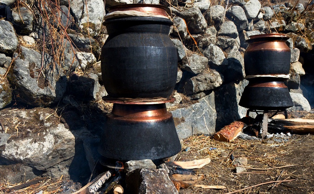 गण्डकी प्रदेशसभामा घरेलु मदिरा वैध गर्नेबारे छलफल