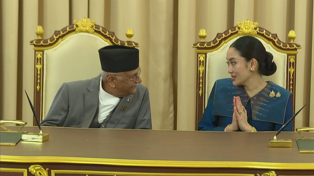 प्रधानमन्त्री ओली र थाई प्रधानमन्त्री सिनावात्राबीच भेटवार्ता