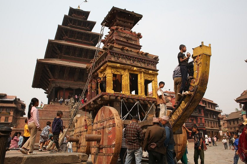 बिस्केट जात्राको लागि रथ निर्माणको कार्य अन्तिम चरणमा