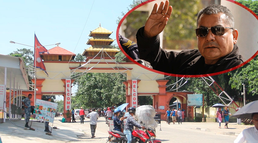 दुर्गा प्रसाईँलाई  काँकडभिट्टा नाकाबाट नेपाल ल्याउने भन्दै आफन्त र समर्थक मेची पुलमा