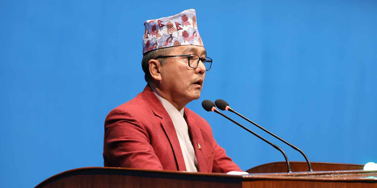 राजसंस्थाको कुरा गर्नु लोकतन्त्रको विरोध होइन : राजेन्द्र लिङ्देन