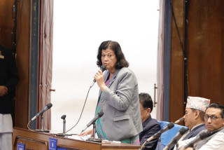 निलो किताबमा लेखेर मात्रै गणतन्त्र नबाँच्ने: सांसद कार्की