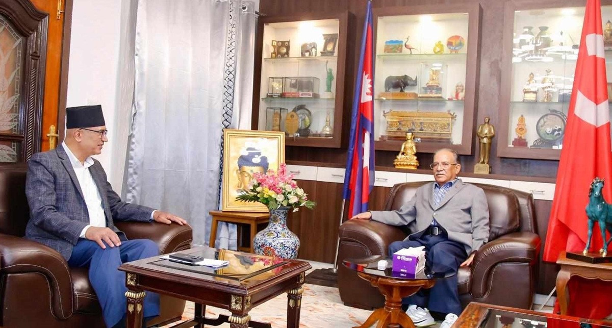 अर्थमन्त्री विष्णु पौडेल र प्रचण्डबीच भेट, के भयो कुराकानी ?