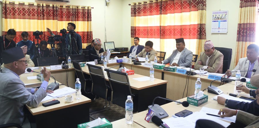 कुलिङ पिरियड र उमेरहदमा अड्कियो निजामती विधेयक