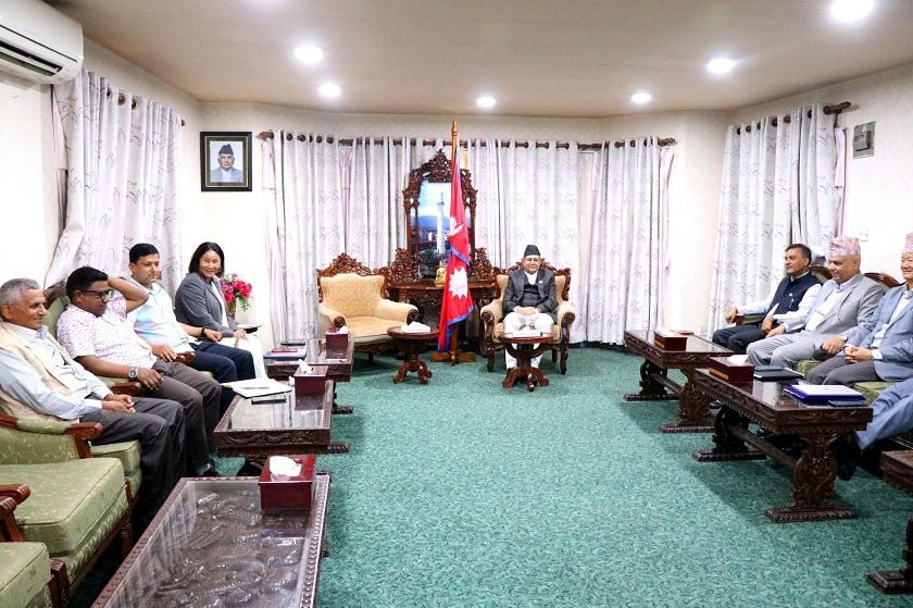 गृहमन्त्रीको राजीनामा र छानबिन समिति नबन्दासम्म सदन चल्न नदिने प्रतिपक्षीहरुले लिए अडान