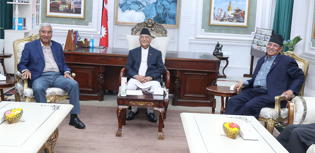 प्रधानमन्त्रीसहित तीन दलका शीर्ष नेताको बैठक बस्दै