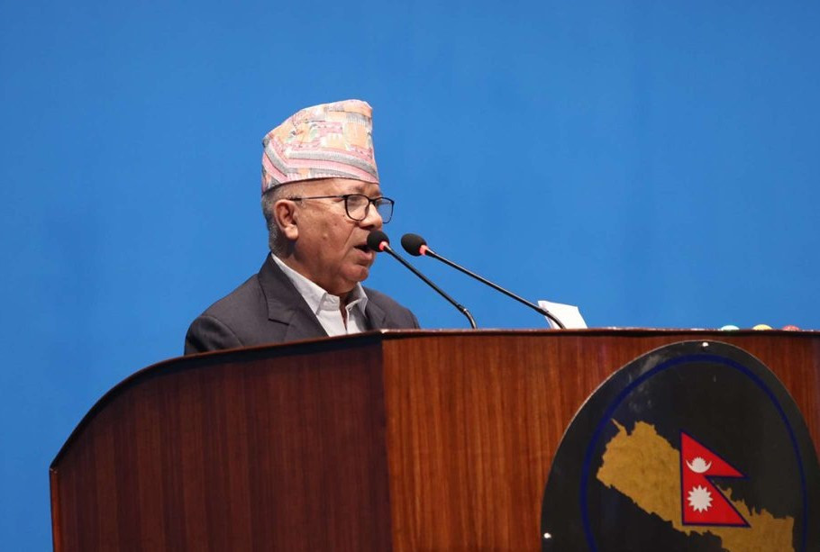 माधव नेपालको सांसद पद निलम्बन