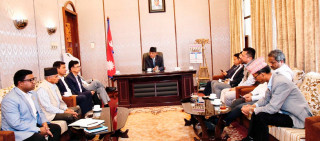 भिजिट भिसा प्रकरणको उच्चस्तरीय छानबिन समिति गठन नभएसम्म सदन चल्न नदिने विपक्षी दलहरूको अडान