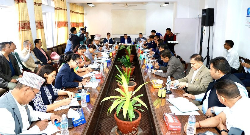 सुनचाँदीमा लगाउने घोषणा गरिएको कर फिर्ता गर्न  व्यवसायीहरुको माग