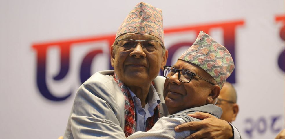 एकता घोषणापछि माधव–बामदेव यसरी अँगालोमा बेरिए