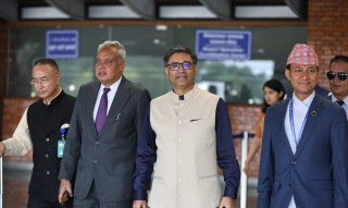नेपाल आइपुगे भारतीय विदेश सचिव, महत्वपूर्ण भेटवार्ता आजै गर्ने