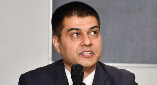 सुन्धारा कारागारबाट ३३ सय कैदी फरार, टोपबहादुर रायमाझी रपूर्वगृहसचिव टेकनारायण  पनि भागे