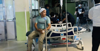 अस्पतालमा घाइतेको चाप, ‘डबल ड्युटी’मा स्वास्थ्यकर्मी