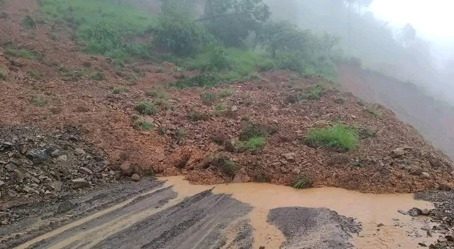 धादिङ, चितवन र तनहुँका सडकमा आज बिहान ६ बजेदेखि गाडी चलाउन रोक