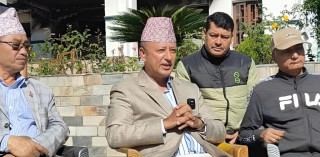 गृहमन्त्रीले विदेश भागेको भनेका, पूर्वऊर्जामन्त्री खड्का जलेको घरबाटै सार्वजनिक भए