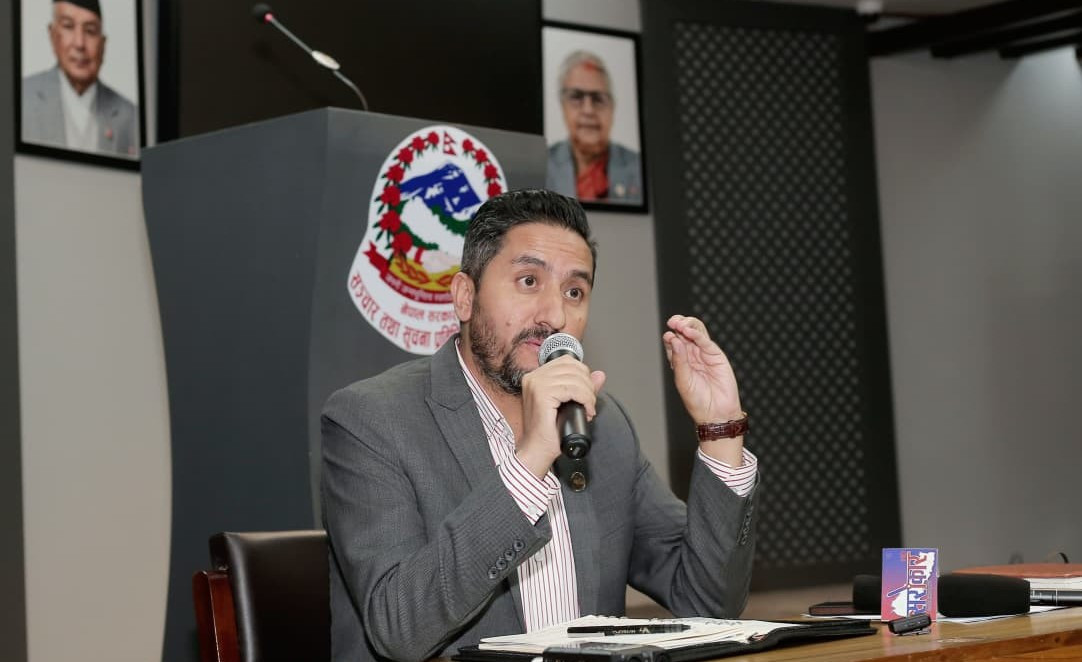 सञ्चारमन्त्री खरेलले भने: सामाजिक सञ्जाल कहिल्यै बन्द हुँदैन