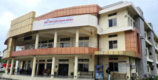 सुशील कोइराला क्यान्सर अस्पतालमा शय्या पाउनै मुस्किल