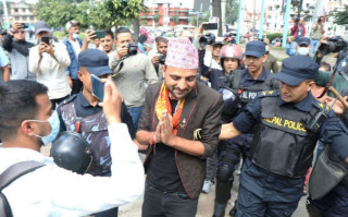 डा.निकोलस भुसाल पक्राउ