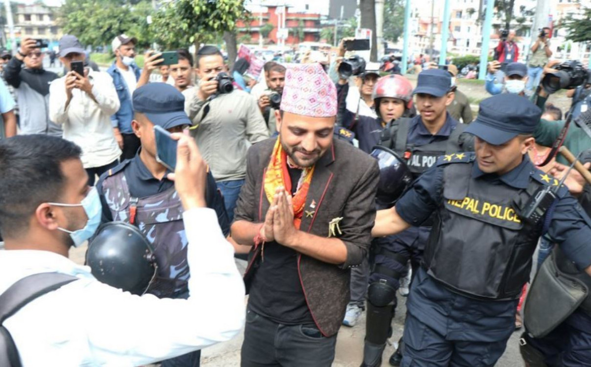 डा.निकोलस भुसाल पक्राउ