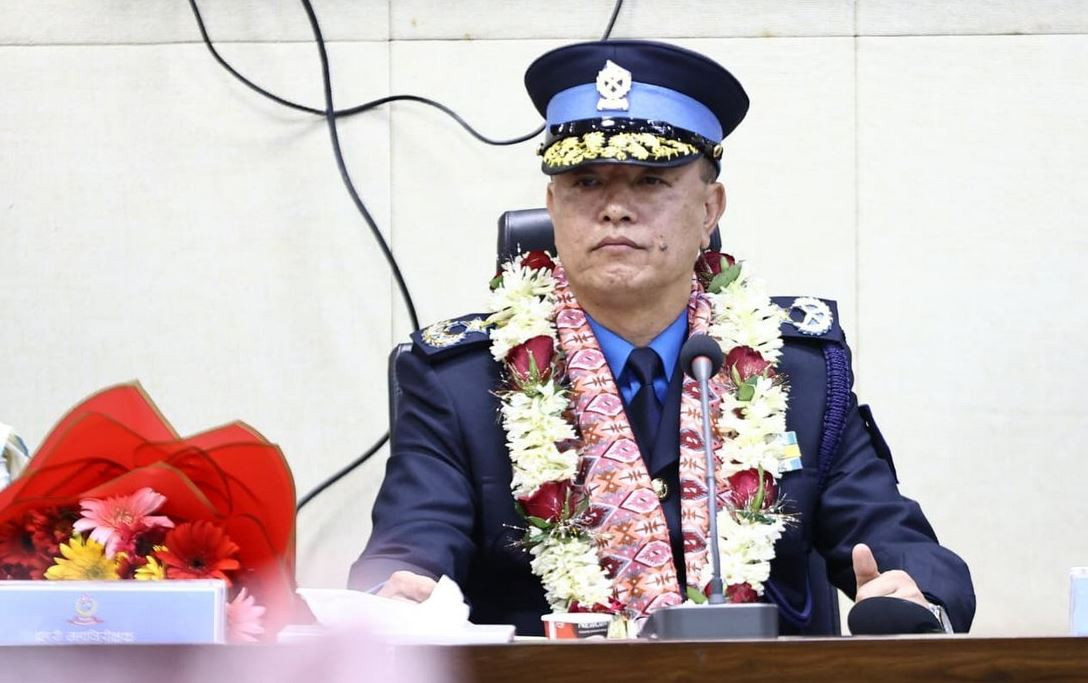 अवकाशलगत्तै कुवेर खापुङमाथि जाँचबुझ आयोगको एक्सन, विदेश भ्रमणमा रोक देखि उपत्यका छाड्न पनि स्वीकृति लिनुपर्ने