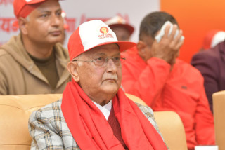 प्रधानमन्त्री कार्कीसँग निर्वाचन गराउने मनशाय नै छैनः ओली