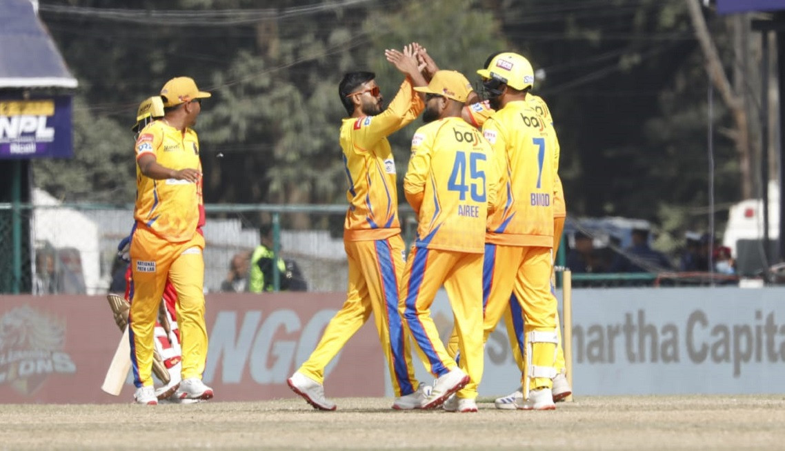 सुदूरपश्चिमलाई एकै ओभरमा तीन विकेट