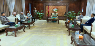 प्रधानमन्त्री कार्की र एमालेका नेताहरूबीच छलफल