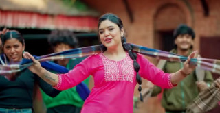 समीक्षा अधिकारीको गीत ‘शिरमा शिरबन्दी’ चर्चामा (भिडिओसहित)