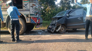 रौतहटमा ट्रक र कार ठोक्किँदा एक वृद्धको घटनास्थलमै मृत्यु , दुई जना घाइते