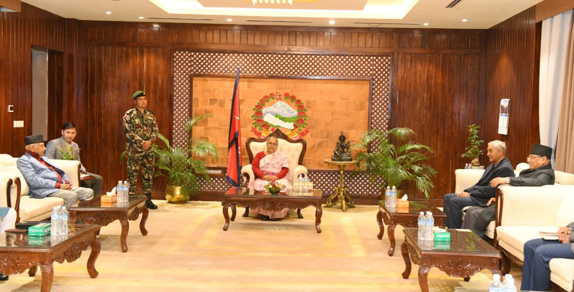 प्रधानमन्त्री र  प्रमुख ३ दलका शीर्ष नेताबीचको वार्ता बालुवाटारमा सुरु