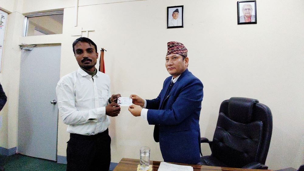 बाँकेमा पहिलोपटक आमाको नामबाट वंशजको नागरिकता