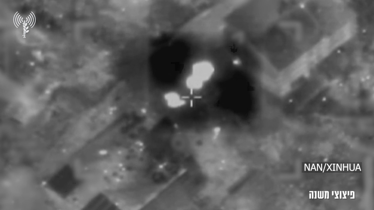 इजरायली सेनाद्वारा दक्षिणी लेबनानमा भीषण हवाई आक्रमण