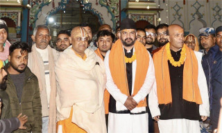 जानकी मन्दिरको आरतीमा बालेन र अमरेश