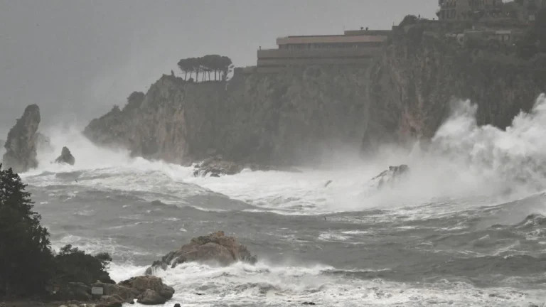 भूमध्यसागरमा चक्रपात ह्यारीको कारण एक हजारको मृत्यु