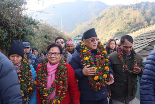 २१ वर्षपछि प्रचण्डले कोट्याए जनयुद्धकालमा बाबुरामलाई कारबाही गरेको विषय