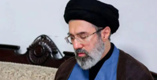 इरानका नयाँ सर्वोच्च नेता खामेनी कोमामा रहेको दाबी