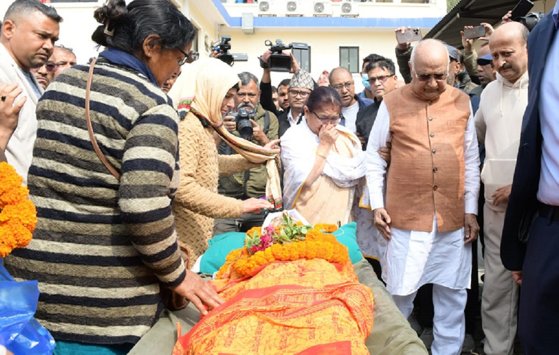 अस्पतालमा ओलीका पिताप्रति श्रद्धाञ्जली