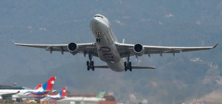 मध्यपूर्व तनावबीच दोहाबाट काठमाडौंसम्मको उडान तालिका तय