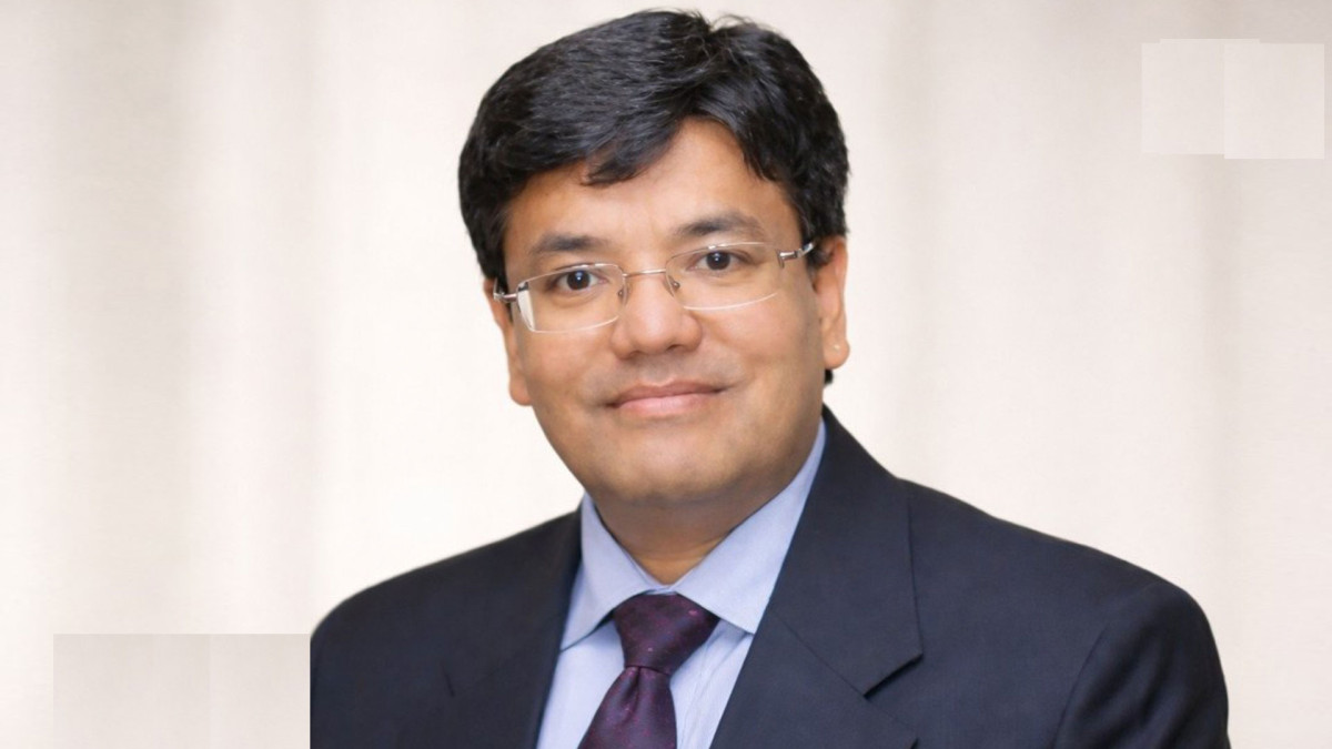 नेपाल सेयर मार्केट्स एण्ड फाइनान्सका तत्कालीन अध्यक्ष पक्राउ