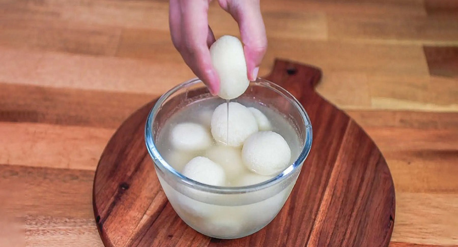 भोजमा रसबरी घाँटीमा अड्किएर युवकको मृत्यु