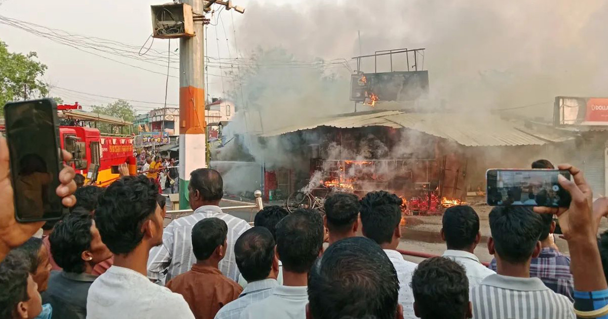 अस्पतालको आइसीयूमा आगलागी, १० बिरामीको मृत्यु
