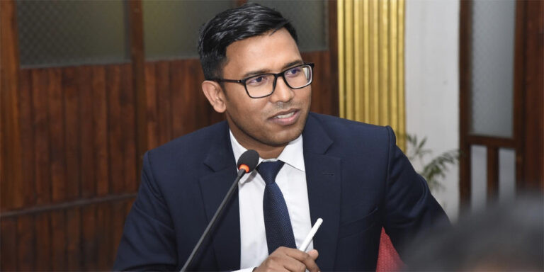बालेनले स्वकीयमा रोजे प्रदीप परियार